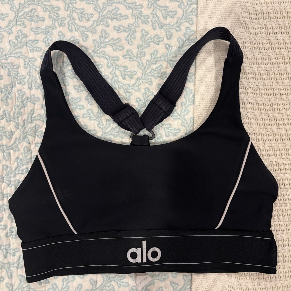 Alo Airlift Suit Up Sports Bra/top